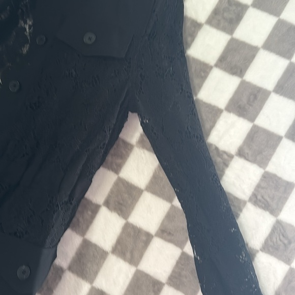 Beautiful black floral sheer jacket button up - Picture 5 of 15